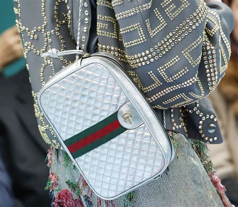 sacoche gucci homme 2018|Get Your First Look at Gucci’s Fall 2018 Bags, .